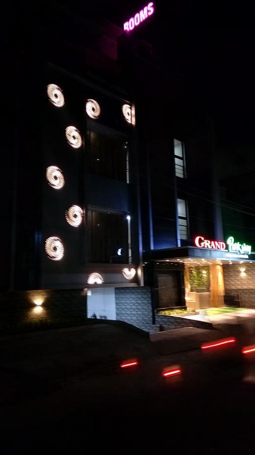 Hotel Grand Parkway Tambaram Luaran gambar